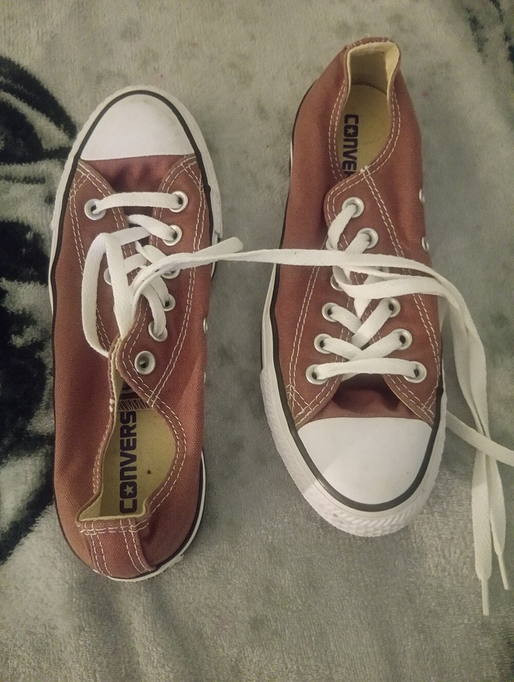 Women's Converse Size 6.5
